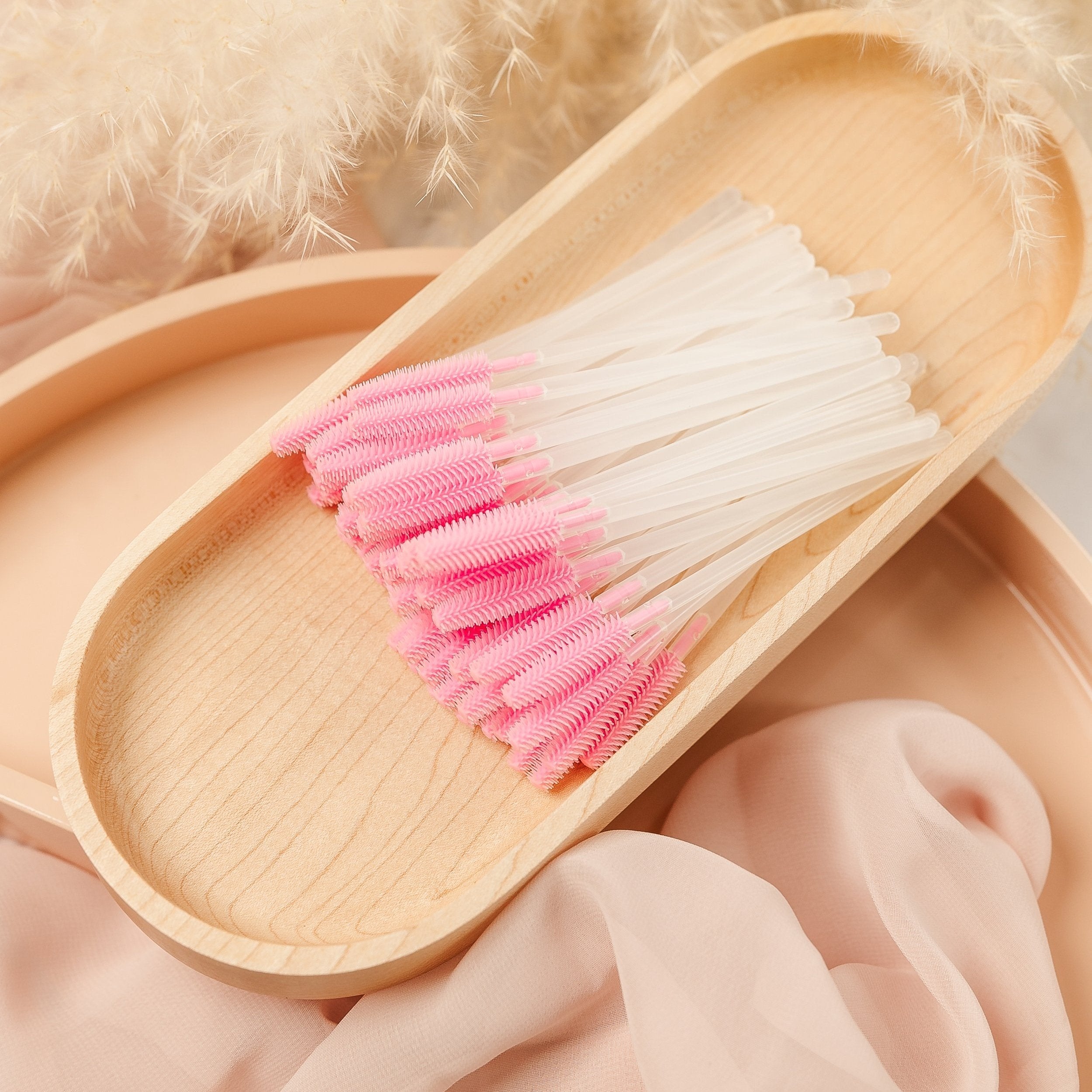 Mascara Wands (50 Pack): Pink/Clear Silicone